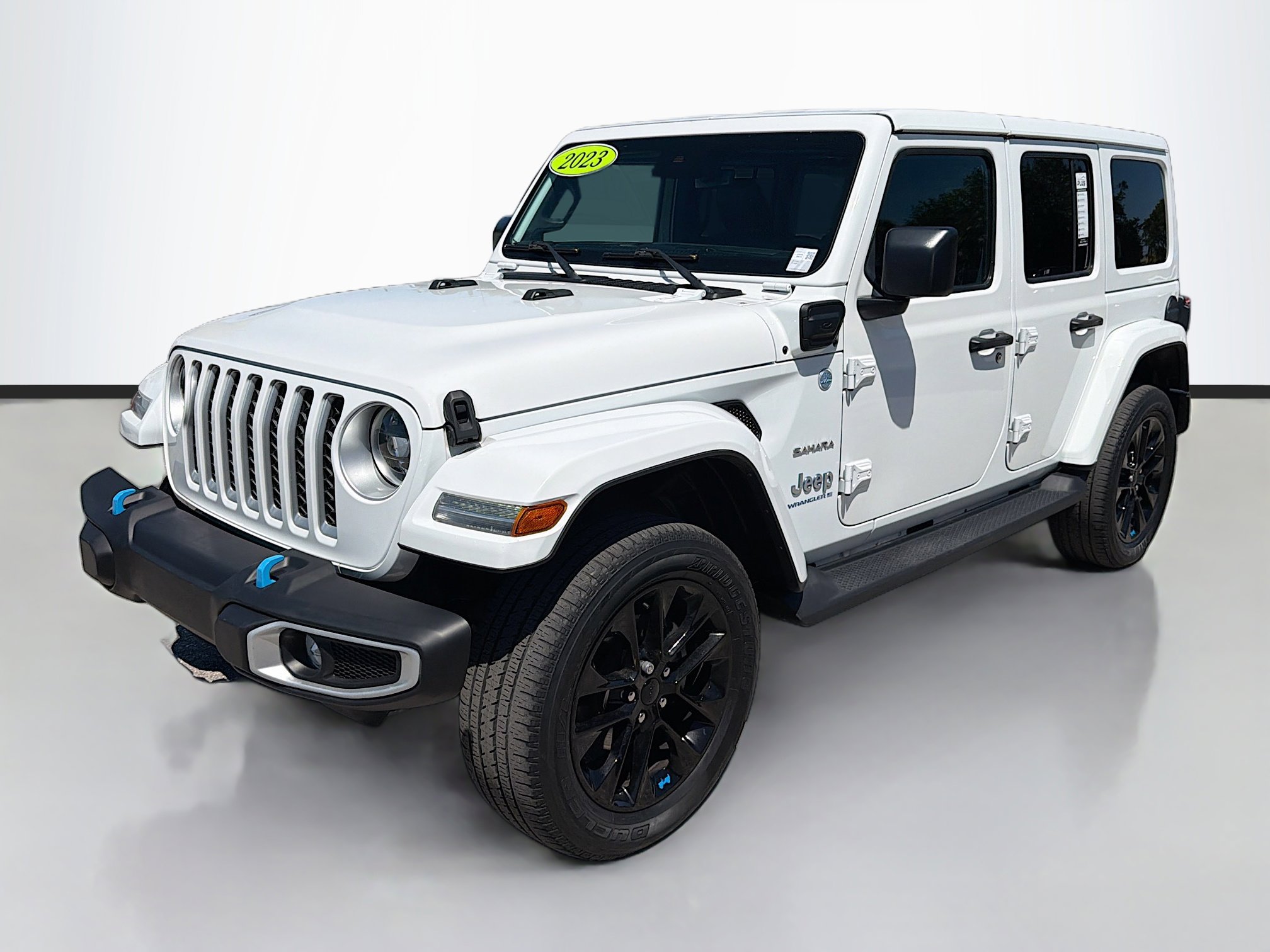 Used 2023 Jeep Wrangler Sahara w/ Cold Weather Group image 7