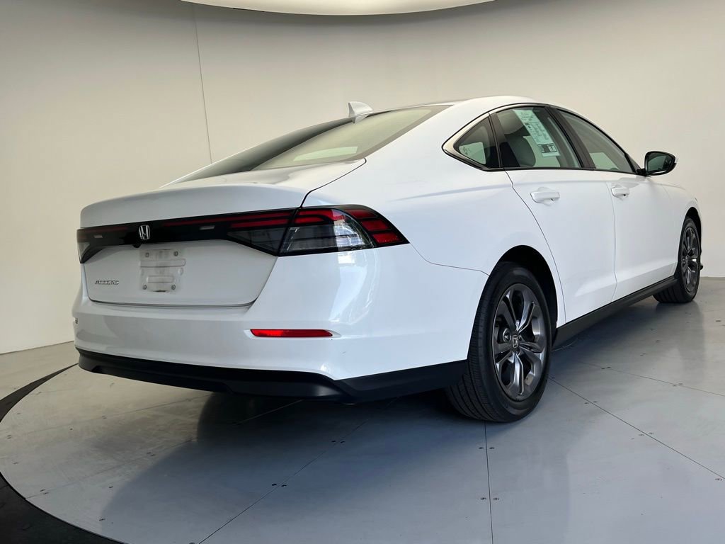 Used 2023 Honda Accord EX image 3