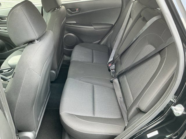 Used 2023 Hyundai Kona SEL AWD/4WD image 16