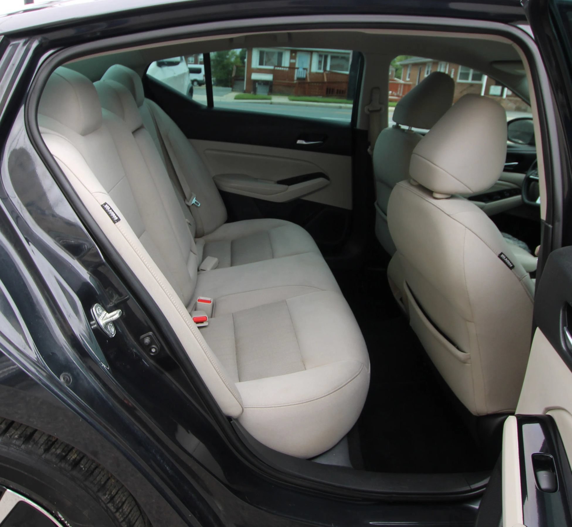 Used 2021 Nissan Altima 2.5 SV FWD image 12
