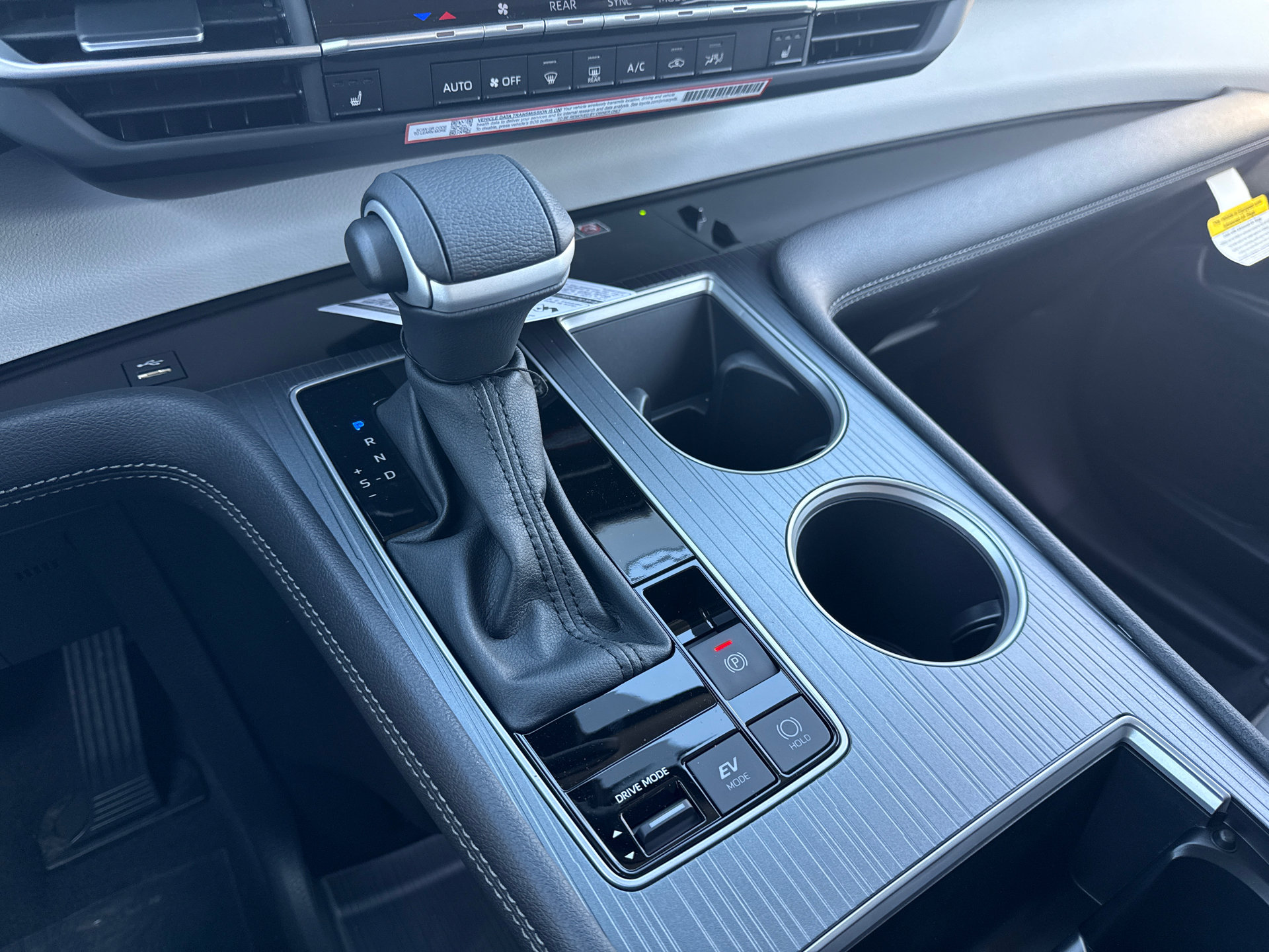 New 2026 Toyota Sienna XLE image 28