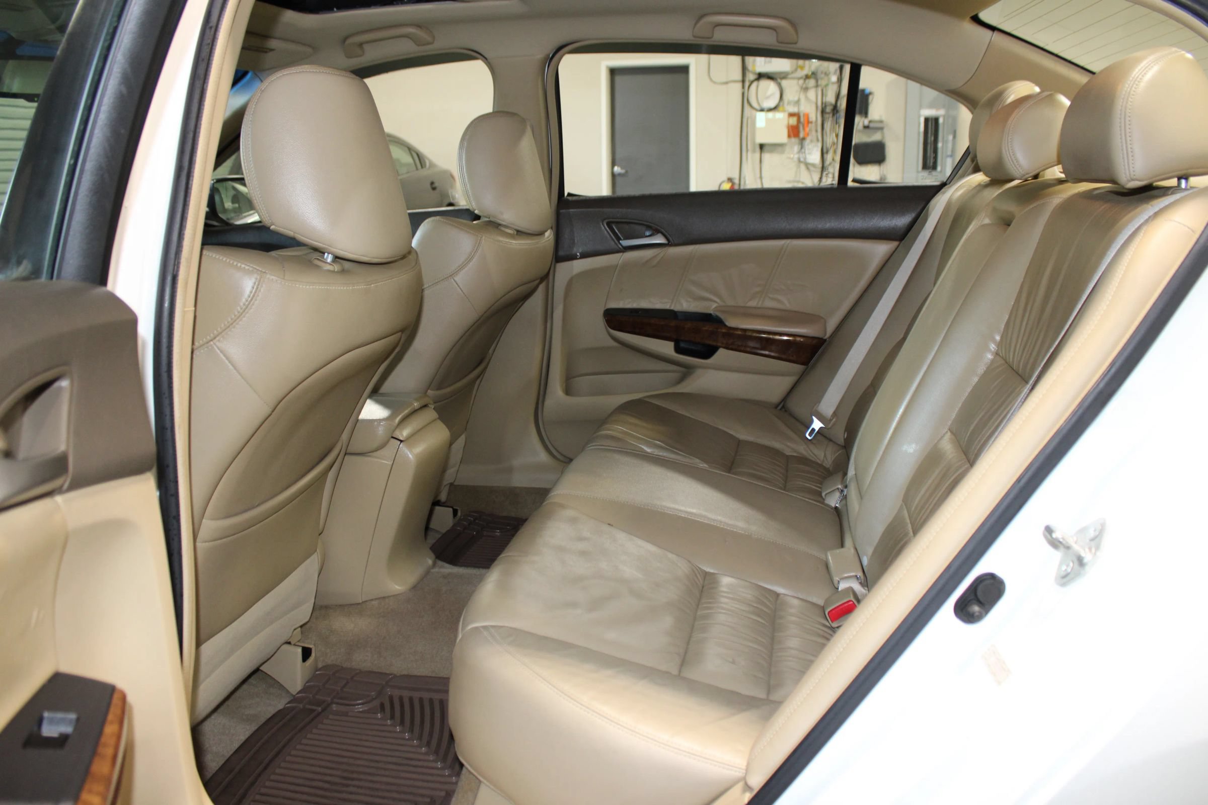 Used 2008 Honda Accord EX-L image 25