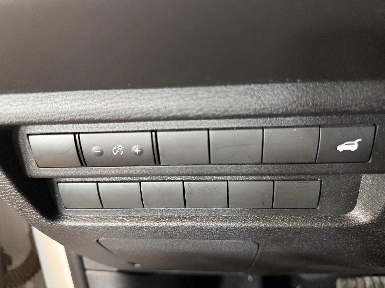 Used 2023 Mitsubishi Outlander SE Black Edition image 29