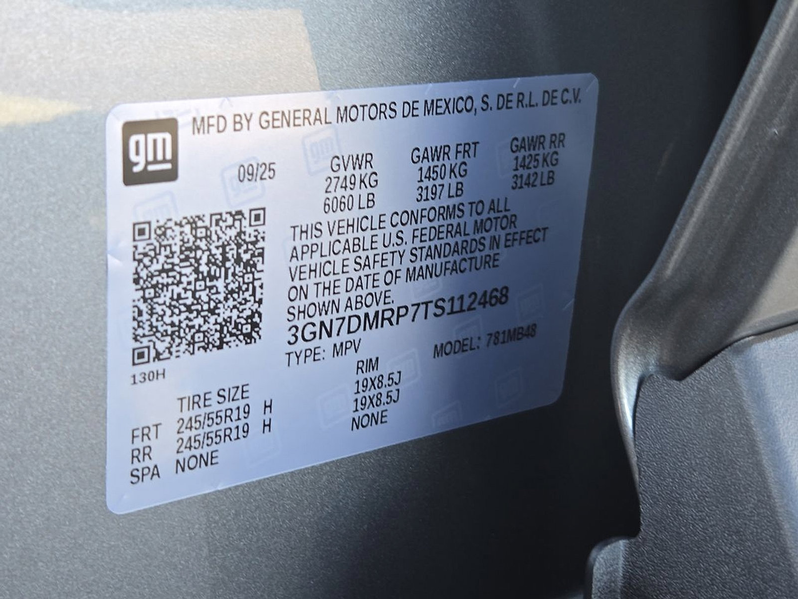 New 2026 Chevrolet Equinox EV LT image 18