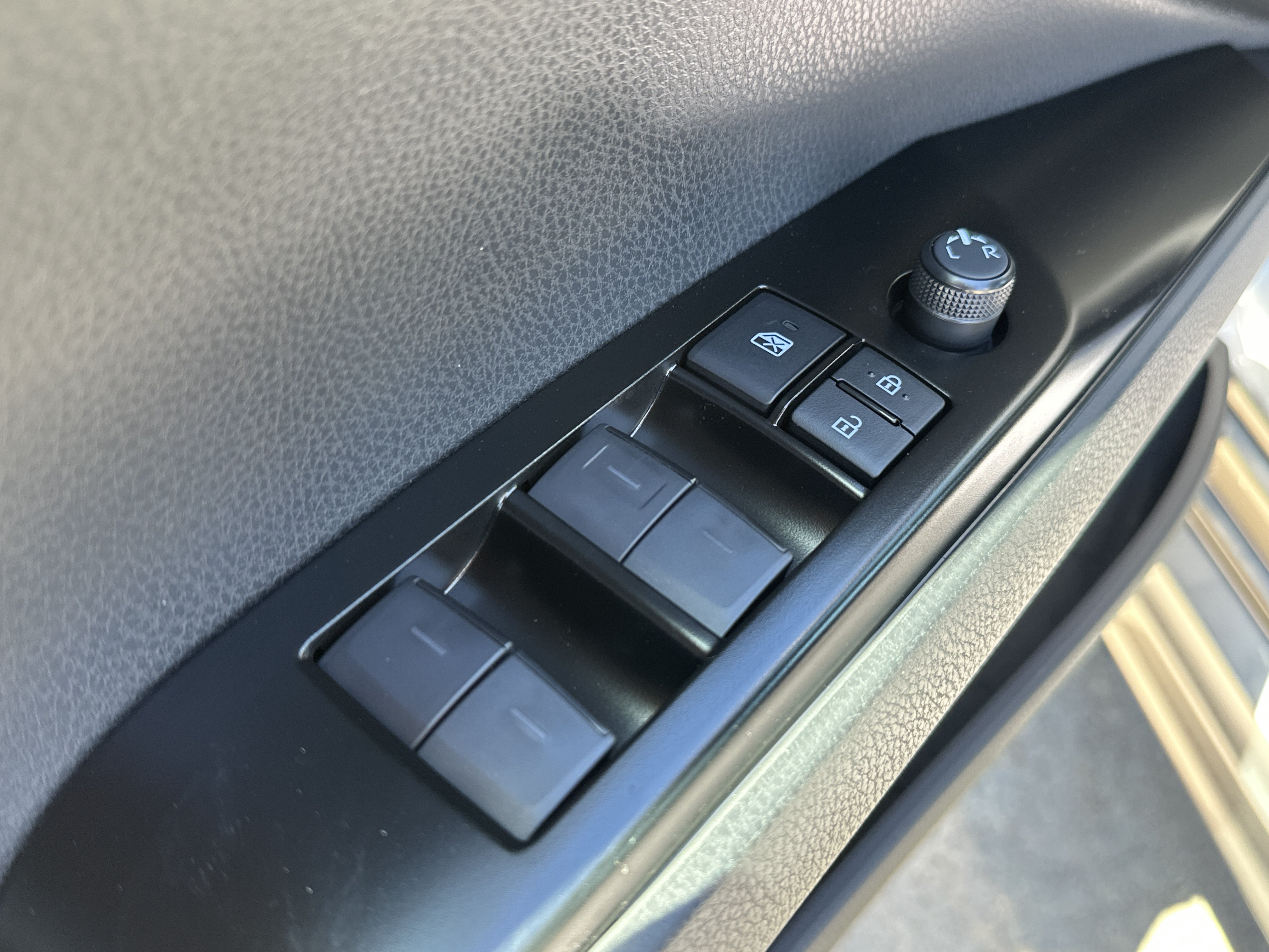 New 2026 Toyota Camry SE w/ Convenience Package FWD image 10