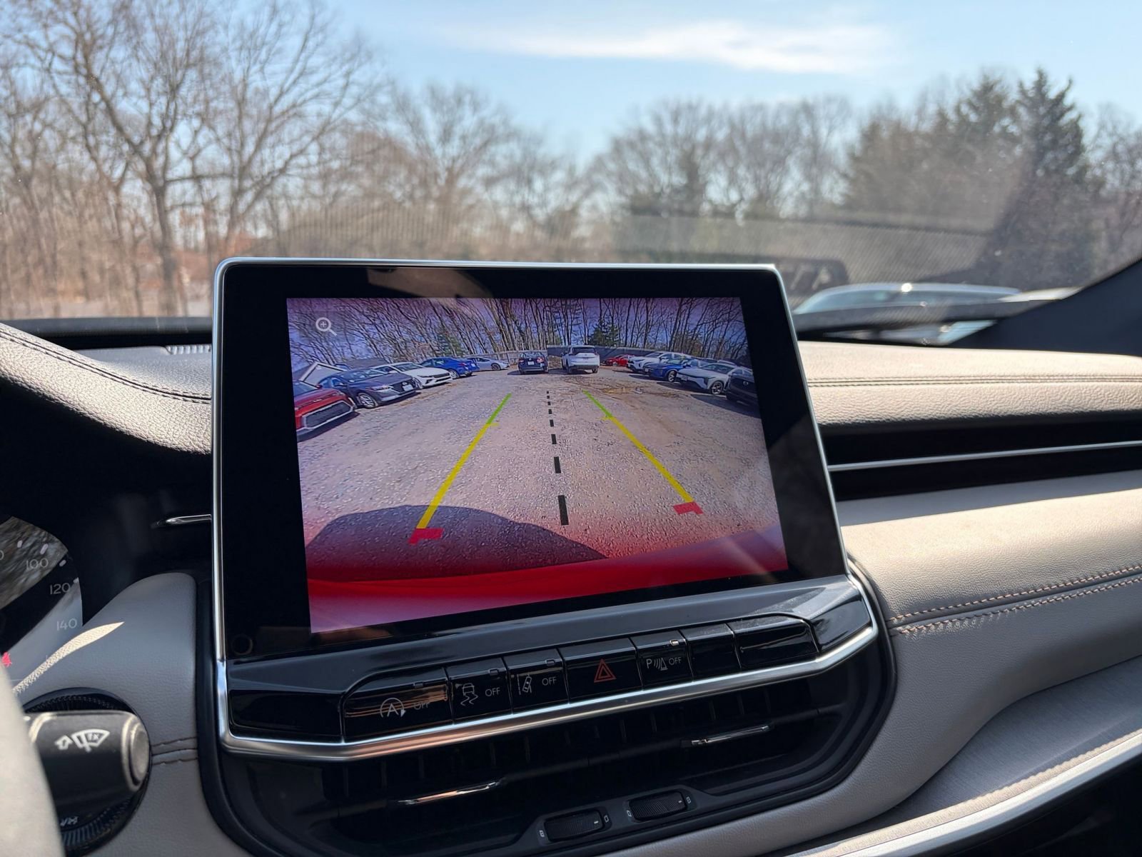 Used 2025 Jeep Compass Limited image 24