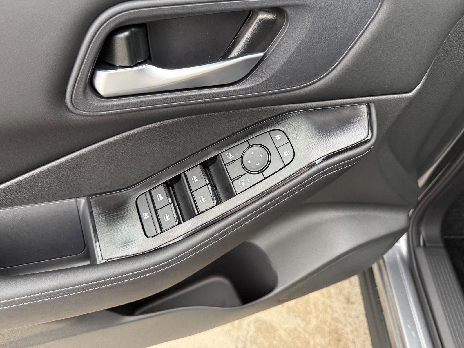New 2026 Nissan Rogue SV w/ Cold Weather Package FWD image 13