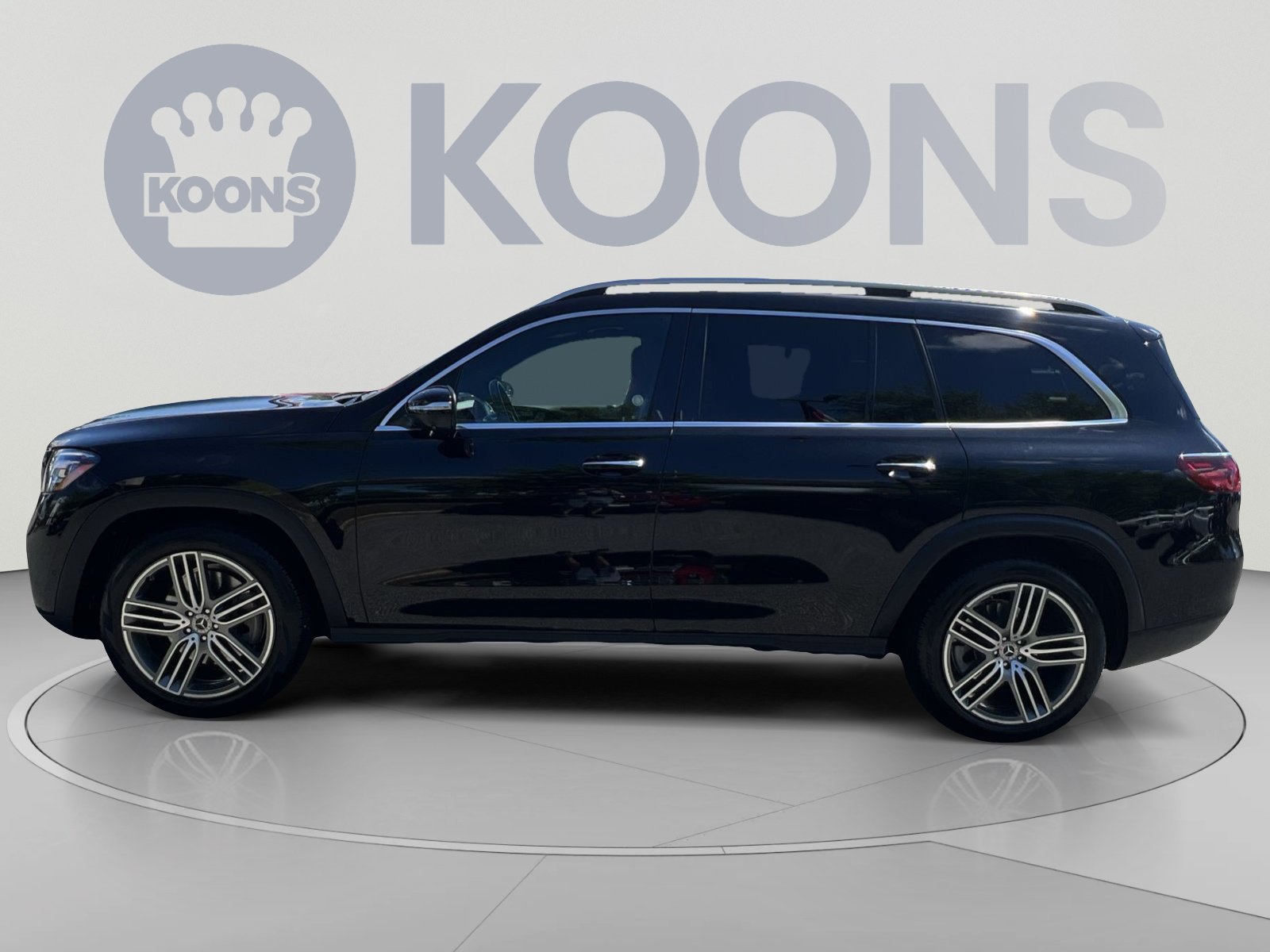 Used 2025 Mercedes-Benz GLS 450 4MATIC image 7