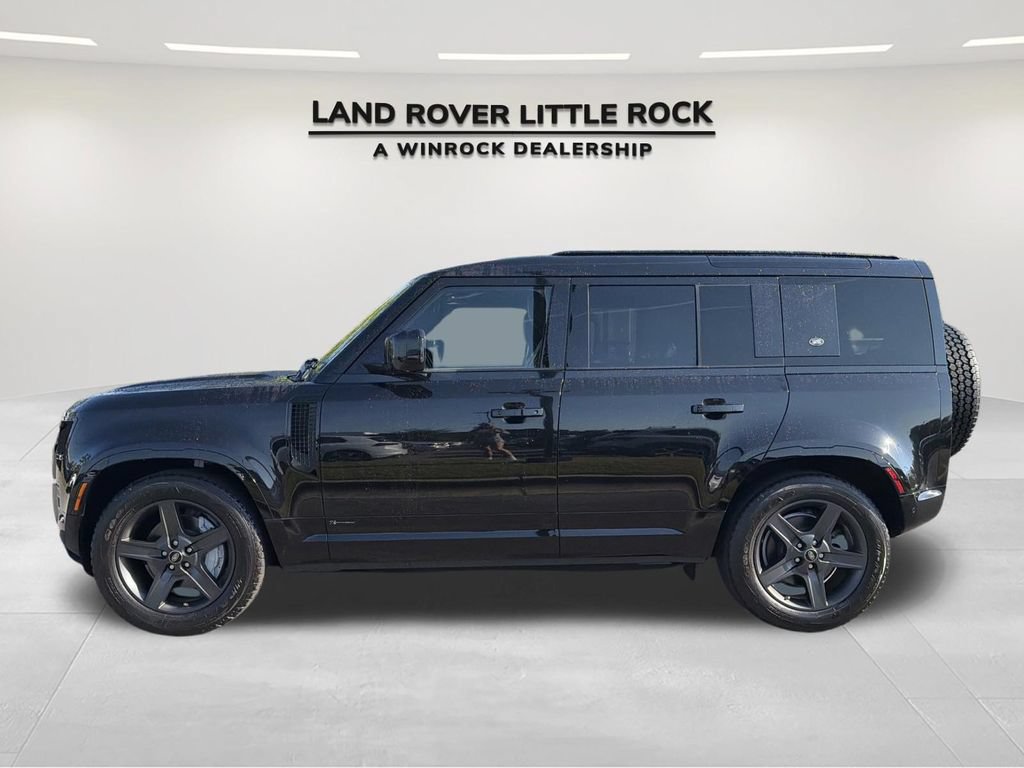 Used 2021 Land Rover Defender 110 X-Dynamic SE AWD/4WD image 6