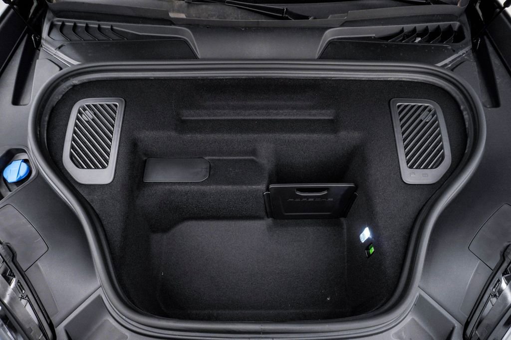 New 2026 Porsche Macan 4 Electric image 29