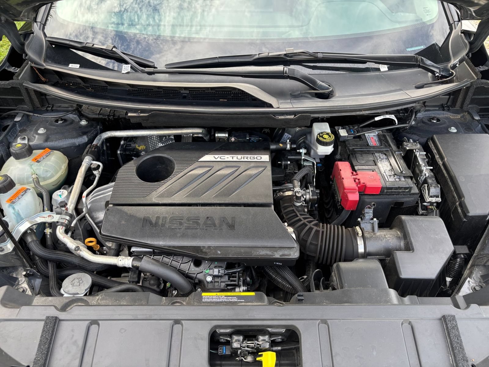 Used 2025 Nissan Rogue SV FWD image 32