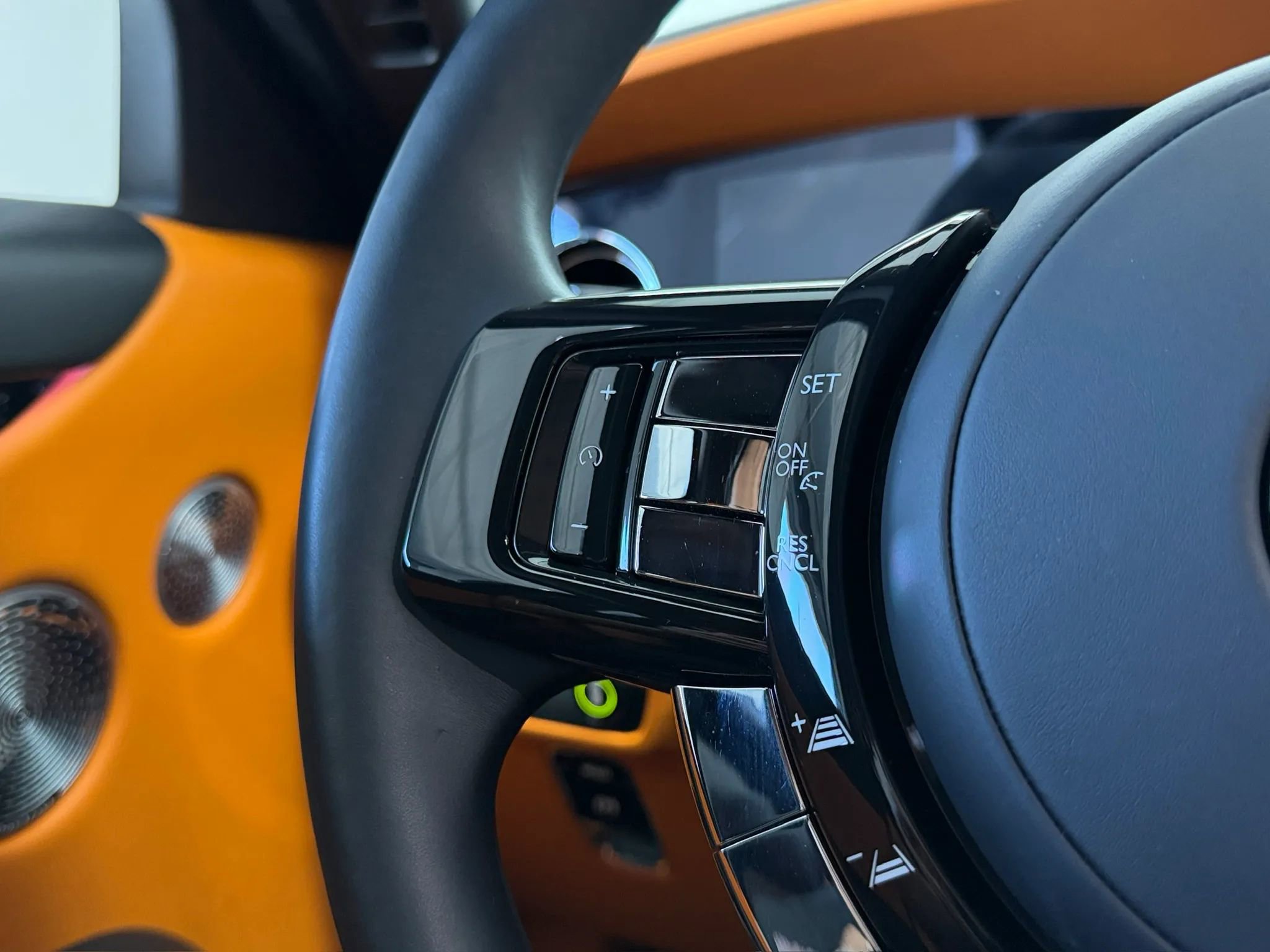 Used 2022 Rolls-Royce Ghost AWD/4WD image 32