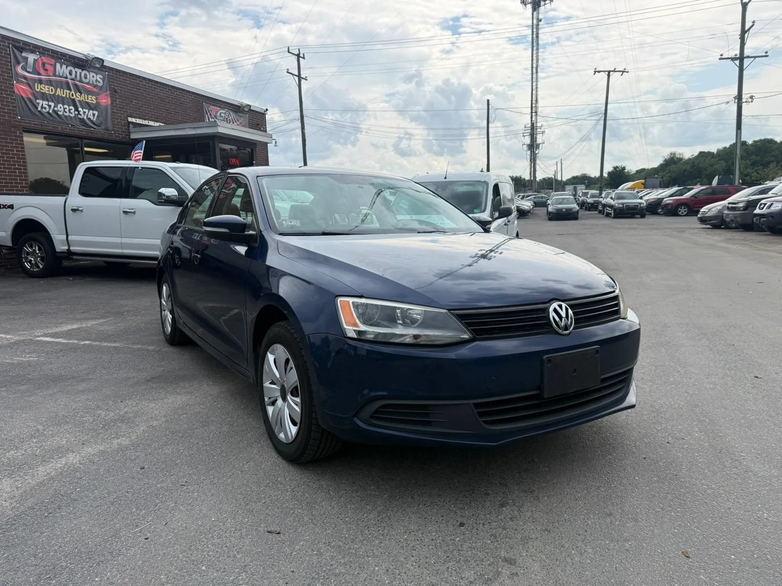 Used 2011 Volkswagen Jetta SE FWD image 5