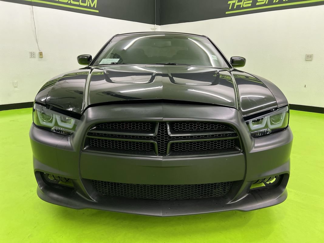 Used 2013 Dodge Charger SXT RWD image 3