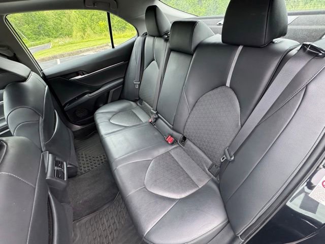 Used 2018 Toyota Camry XSE FWD image 12