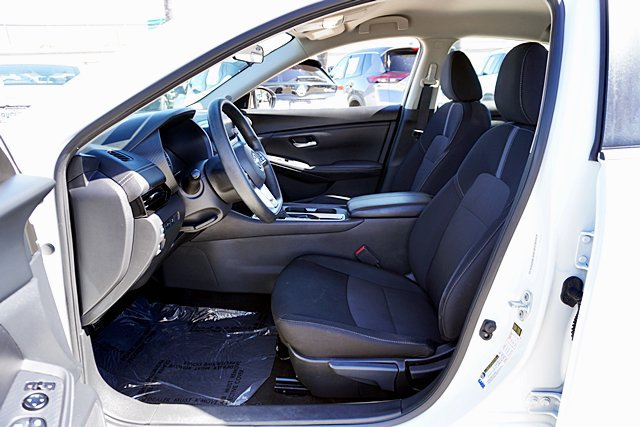 Used 2024 Nissan Sentra SV FWD image 21