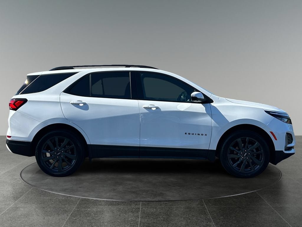 Used 2024 Chevrolet Equinox RS w/ RS Leather Package AWD/4WD image 10