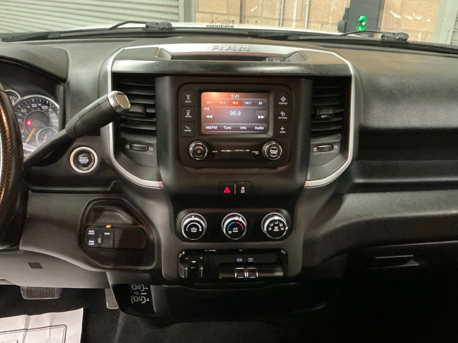 Used 2021 RAM 3500 Big Horn image 20