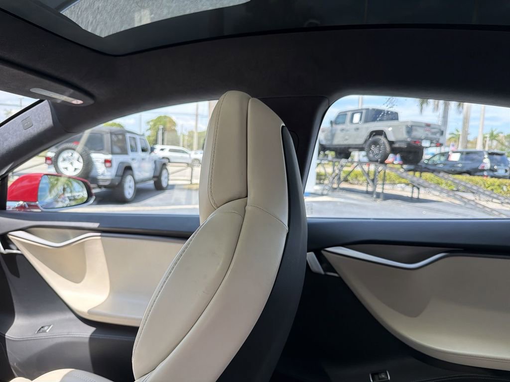 Used 2019 Tesla Model S Long Range image 12