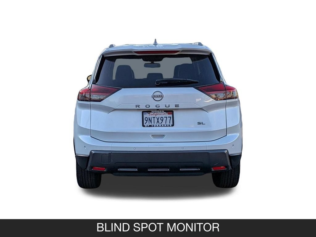 Certified 2025 Nissan Rogue SL FWD image 9