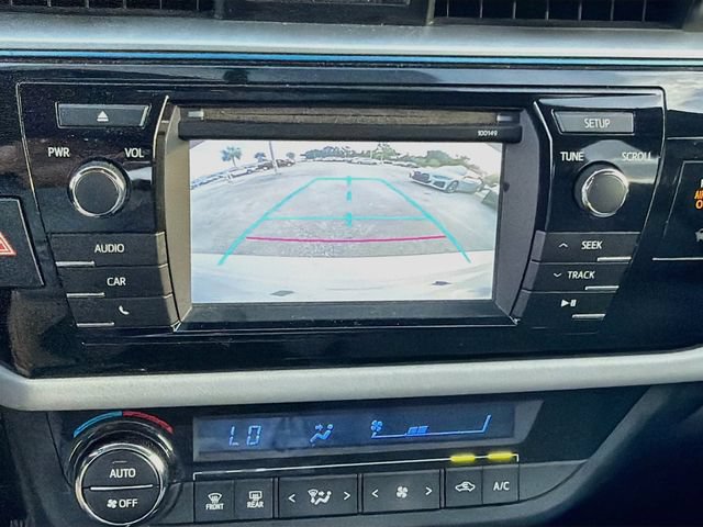 Used 2015 Toyota Corolla LE FWD image 31