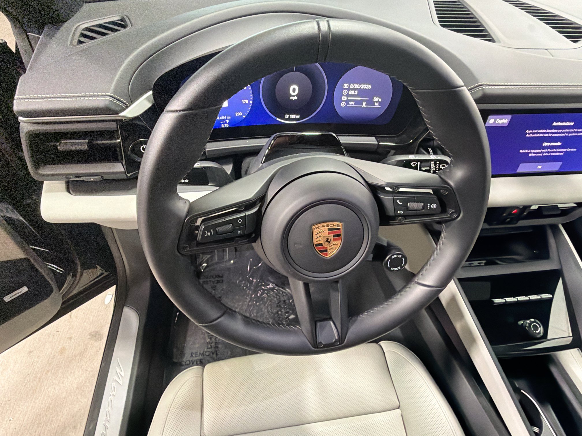 Certified 2026 Porsche Macan Electric RWD image 40