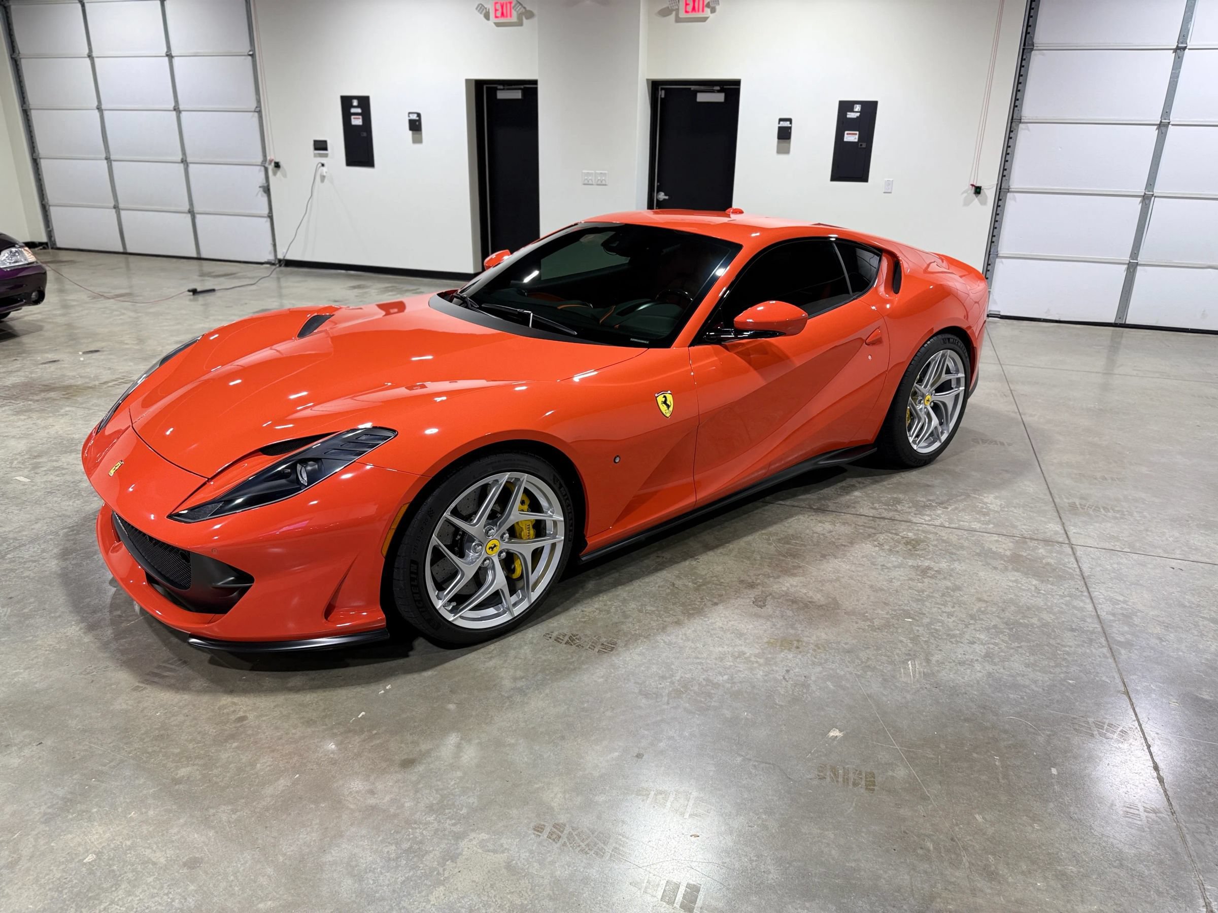 Used 2020 Ferrari 812 Superfast RWD image 2