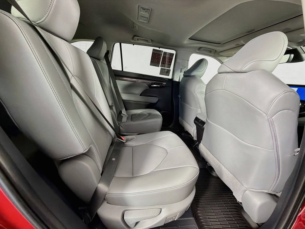 New 2026 Toyota Highlander Limited AWD/4WD image 27