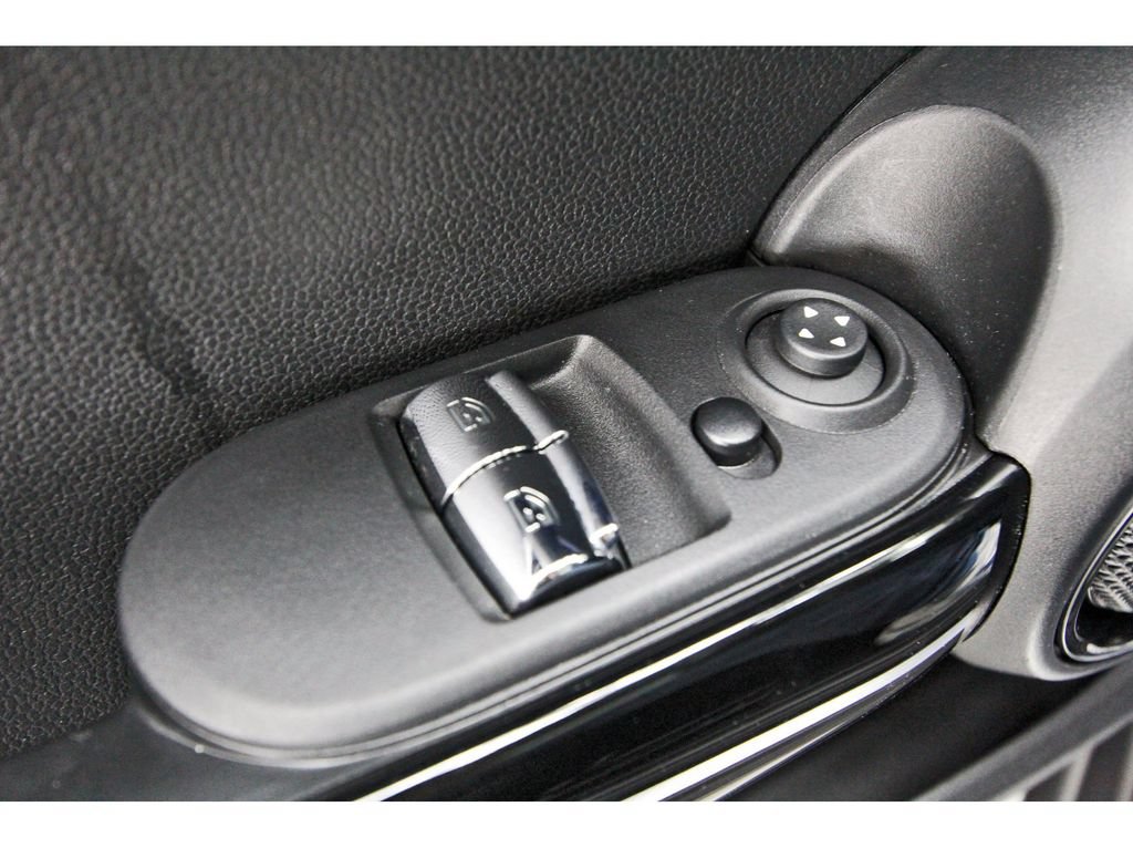 Used 2023 MINI Cooper SE FWD image 20