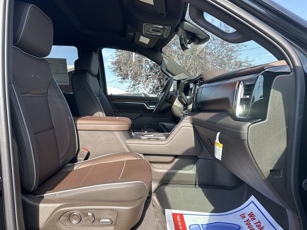 New 2025 GMC Sierra 3500 Denali w/ Technology Package image 22