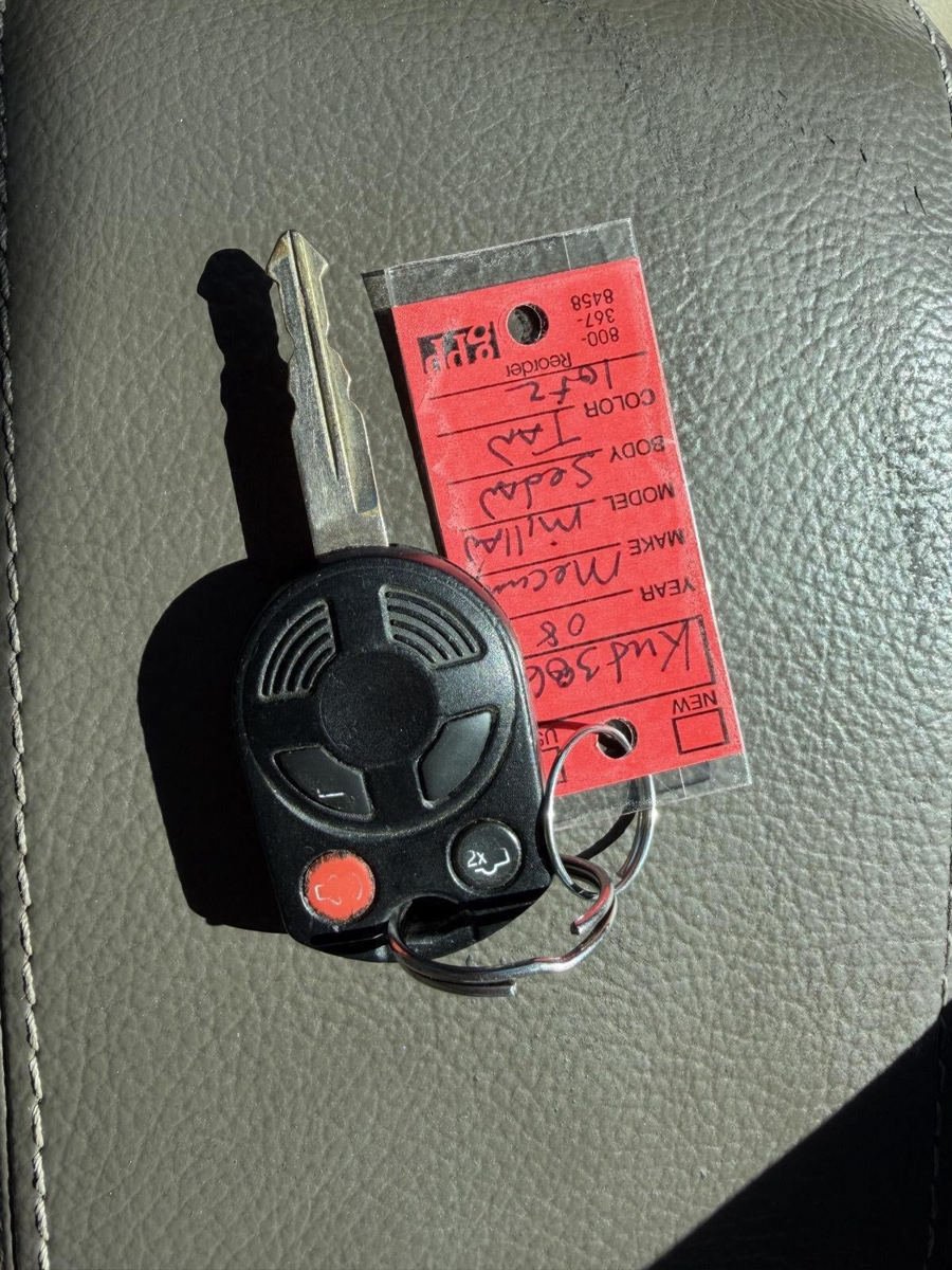 Used 2008 Mercury Milan Premier FWD image 22