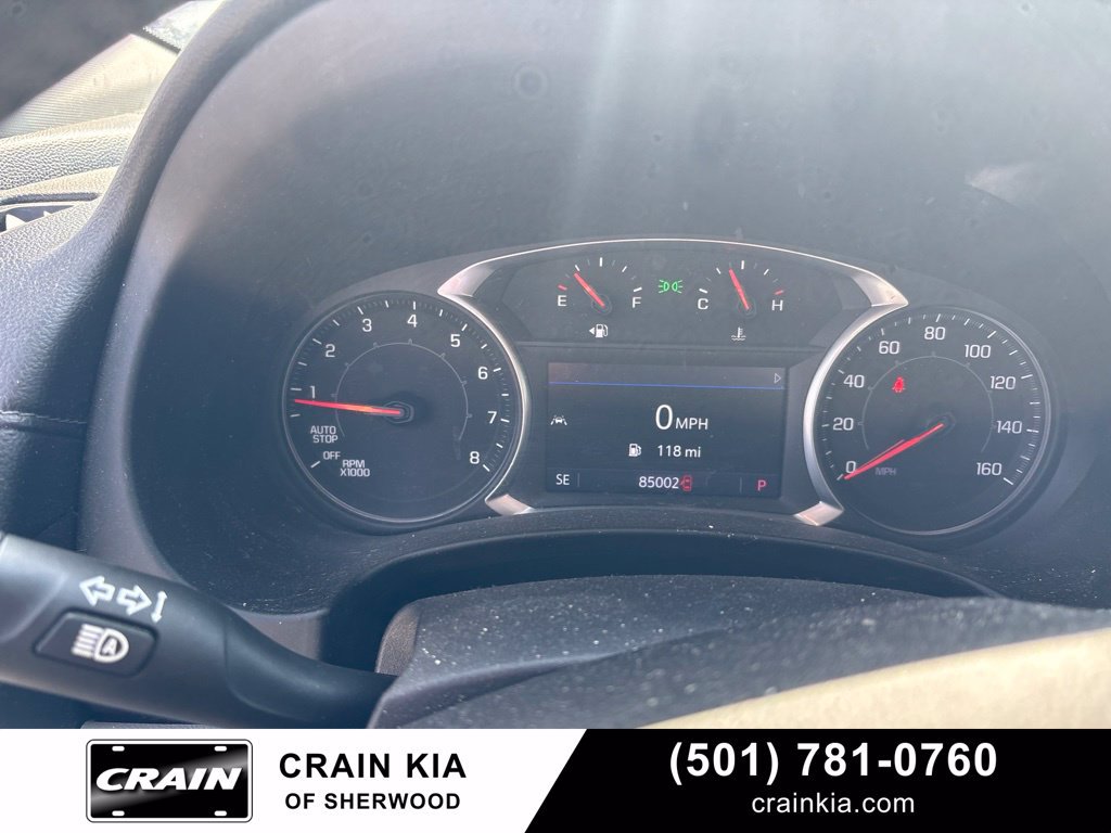 Used 2022 GMC Terrain SLT FWD image 1