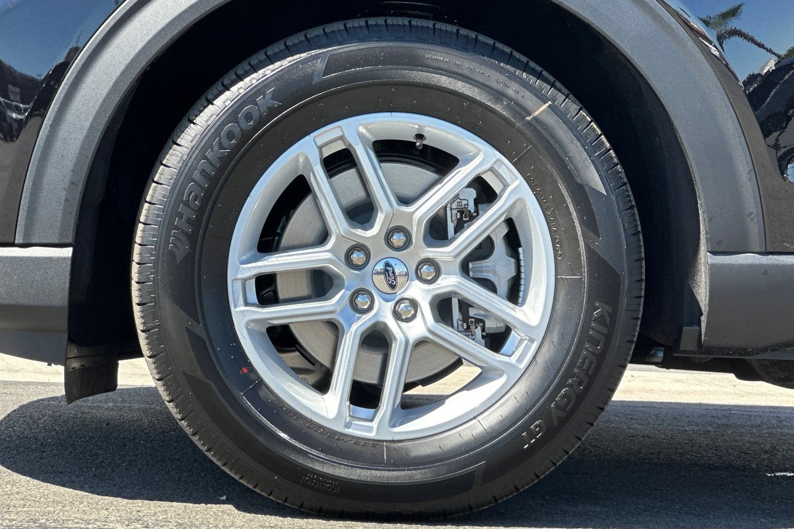New 2026 Ford Explorer Active w/ Active Comfort Package RWD image 26