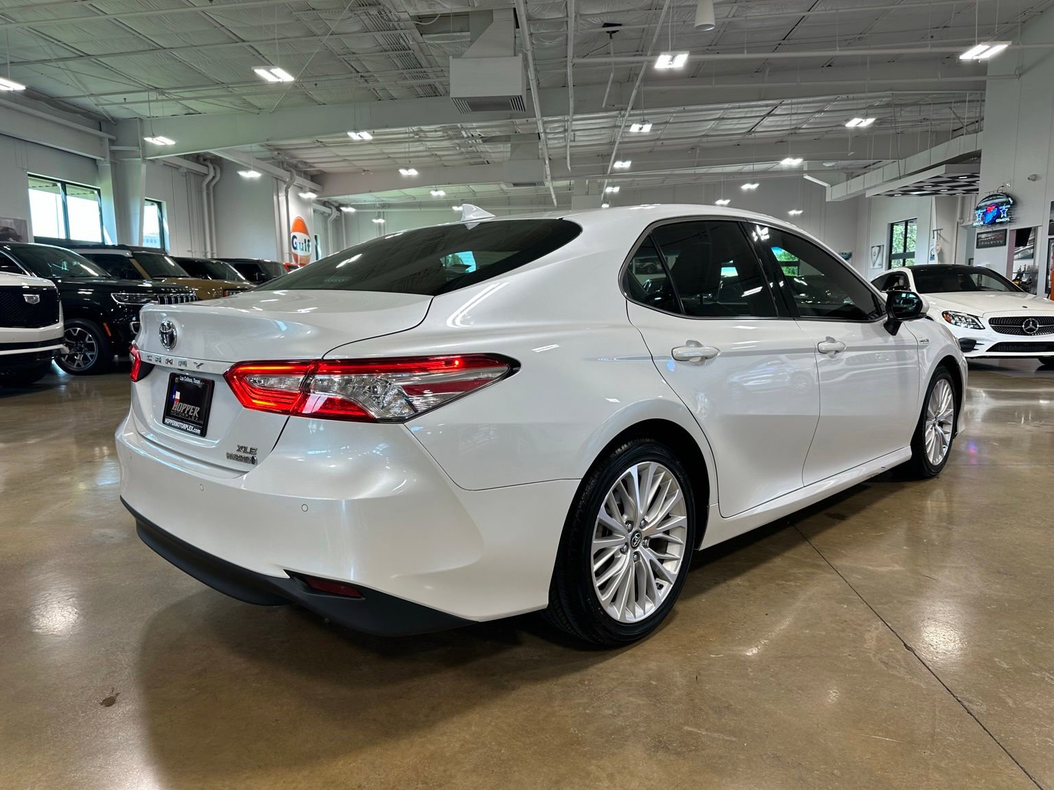 Used 2018 Toyota Camry XLE w/ Audio Package FWD image 6