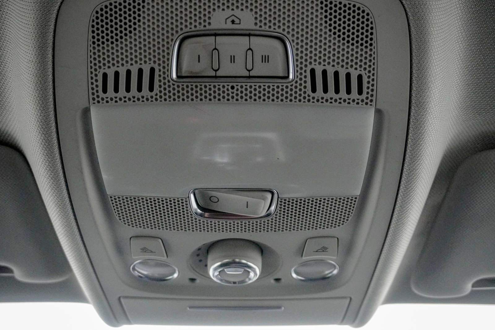 Used 2010 Audi A4 2.0T Premium image 25