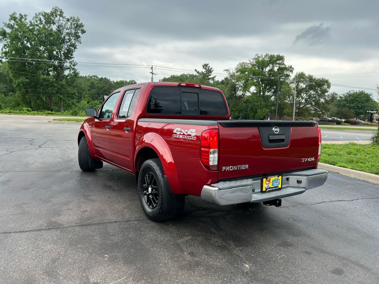 Used 2016 Nissan Frontier SV AWD/4WD image 6