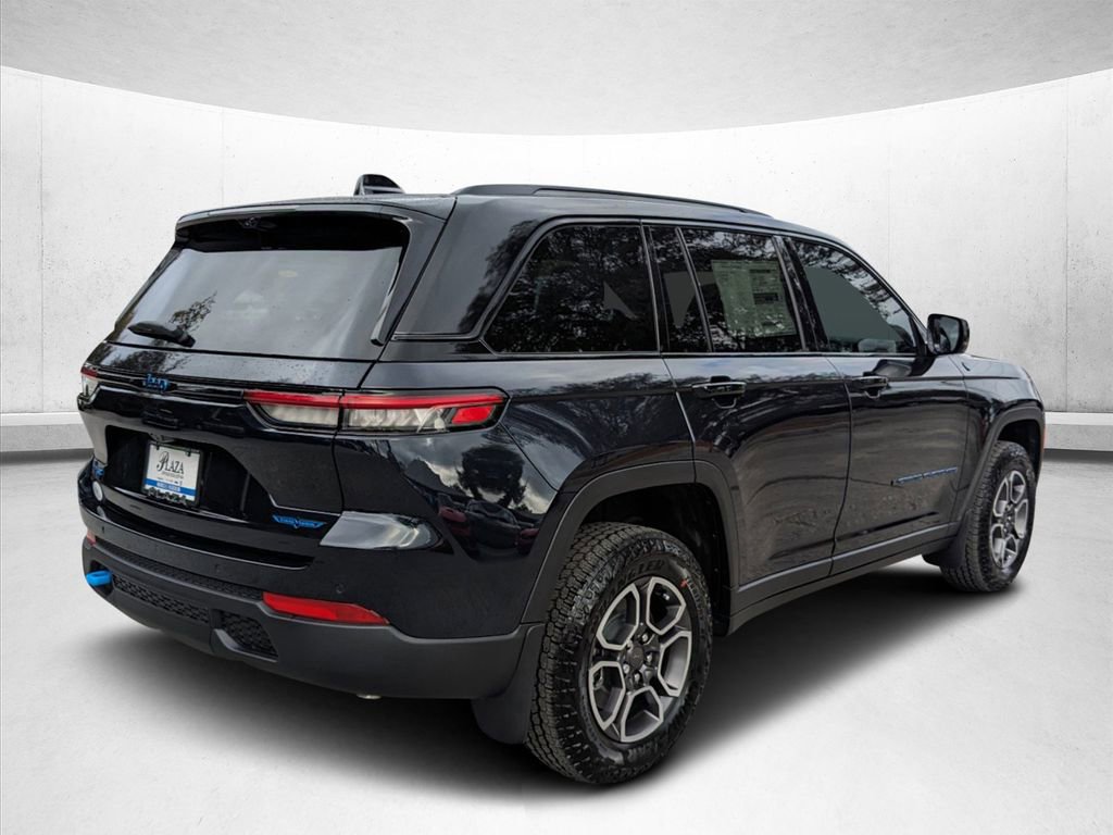 New 2024 Jeep Grand Cherokee Trailhawk w/ Luxury Tech Group III image 5