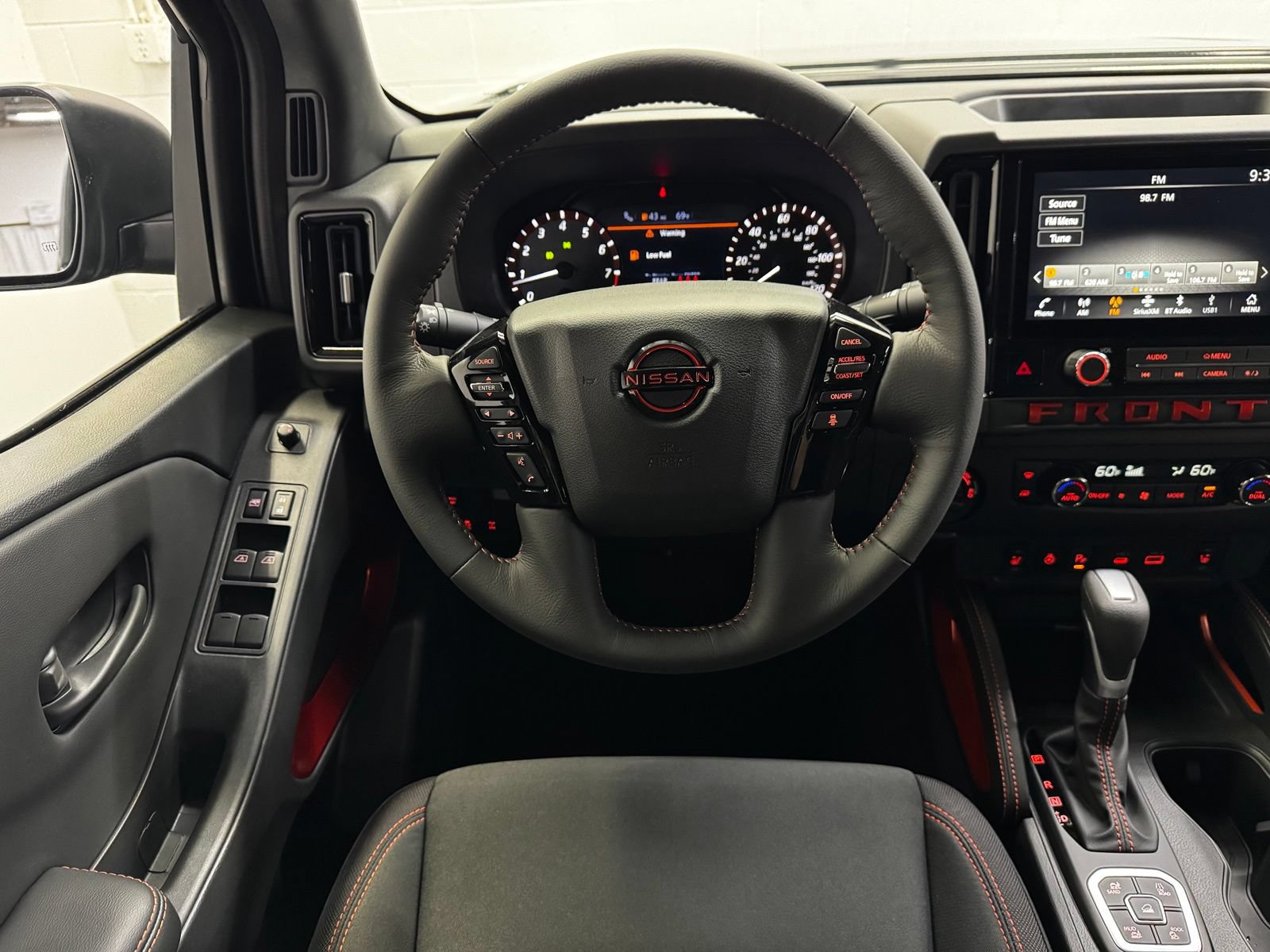 New 2026 Nissan Frontier PRO-4X w/ Pro-4x Convenience Package AWD/4WD image 14