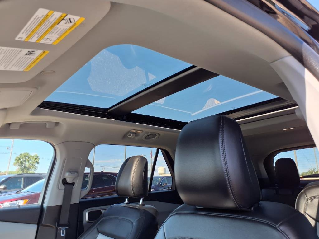 Used 2023 Ford Explorer XLT w/ Equipment Group 202A image 21