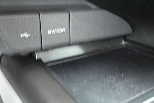 Used 2024 Toyota Camry SE FWD image 15