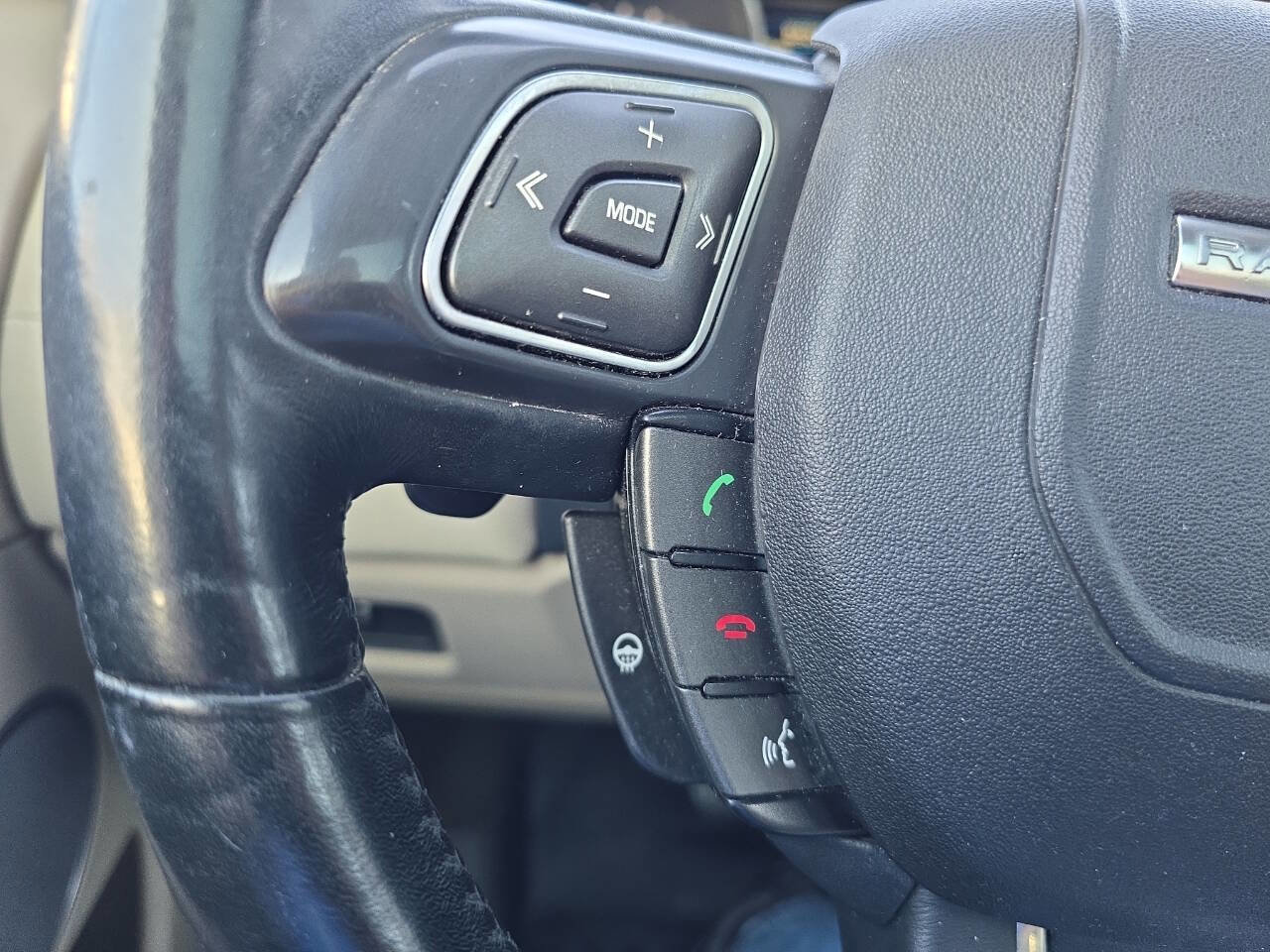 Used 2012 Land Rover Range Rover Evoque Pure Plus image 37