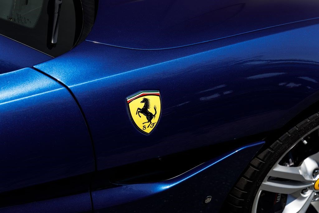 Used 2019 Ferrari Portofino RWD image 37