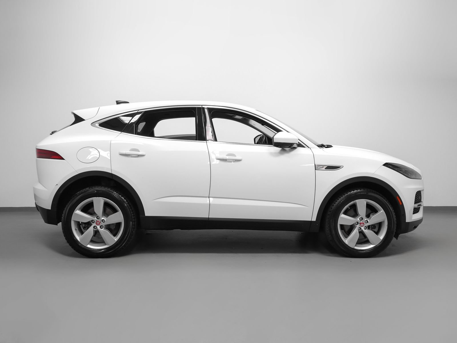 Used 2021 Jaguar E-PACE SE AWD/4WD image 13