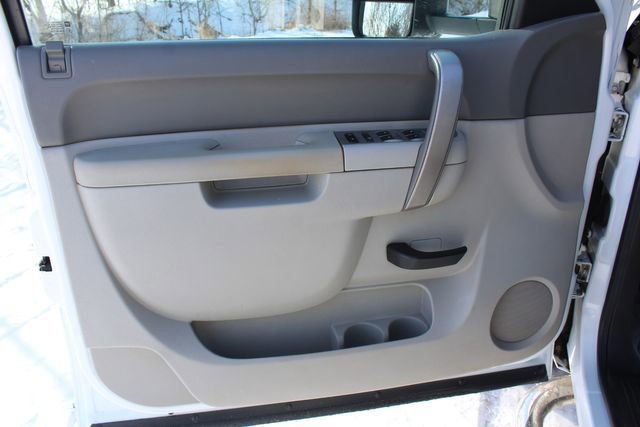 Used 2010 Chevrolet Silverado 3500 W/T image 12