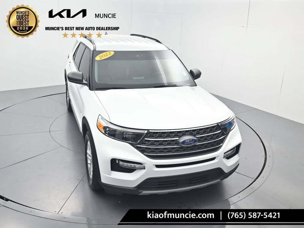 Used 2023 Ford Explorer XLT w/ Equipment Group 202A RWD image 44