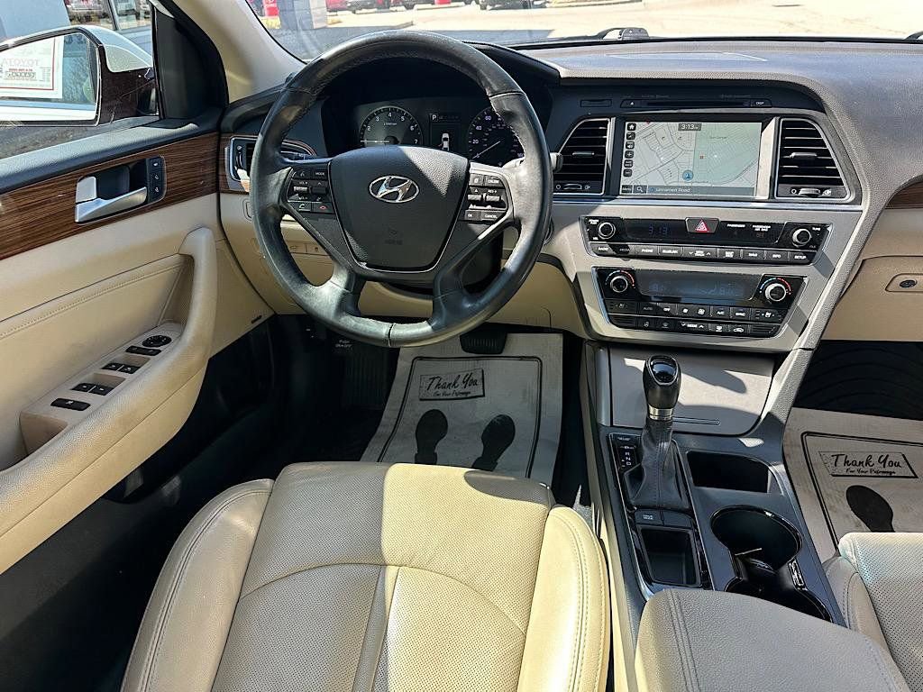 Used 2015 Hyundai Sonata Limited w/ Option Group 05 image 22