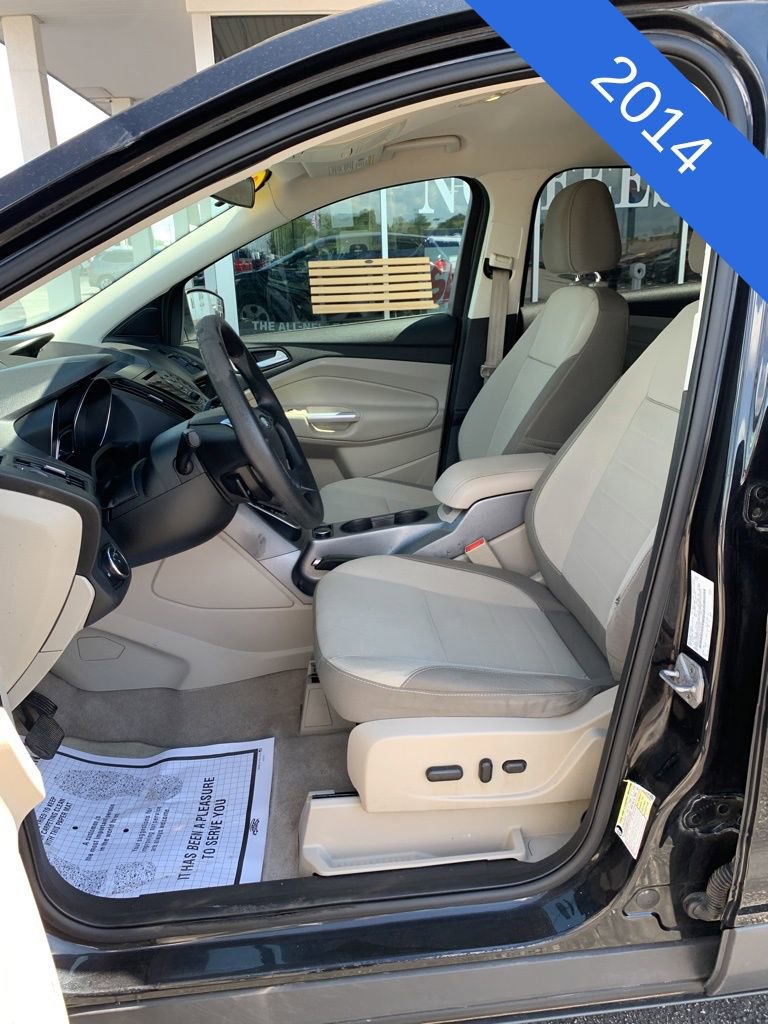 Used 2014 Ford Escape SE image 2