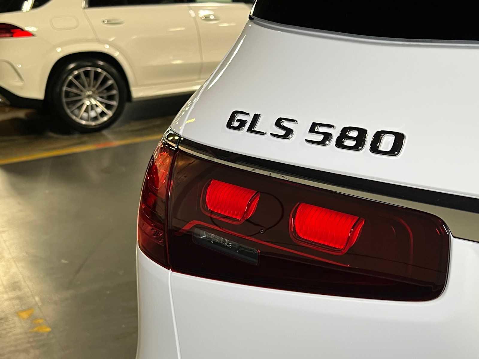 New 2025 Mercedes-Benz GLS 580 4MATIC image 13