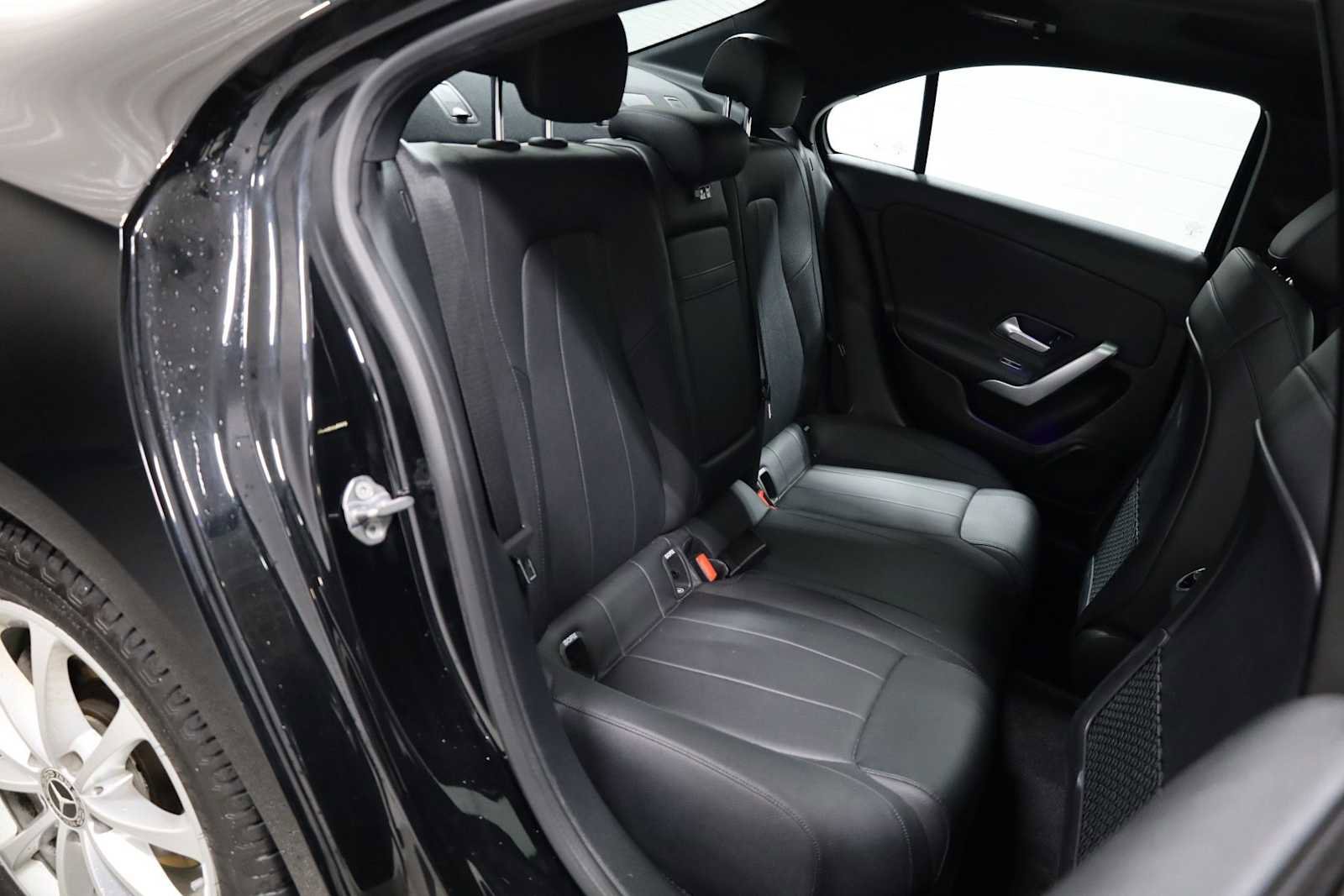 Used 2019 Mercedes-Benz A 220 4MATIC image 34