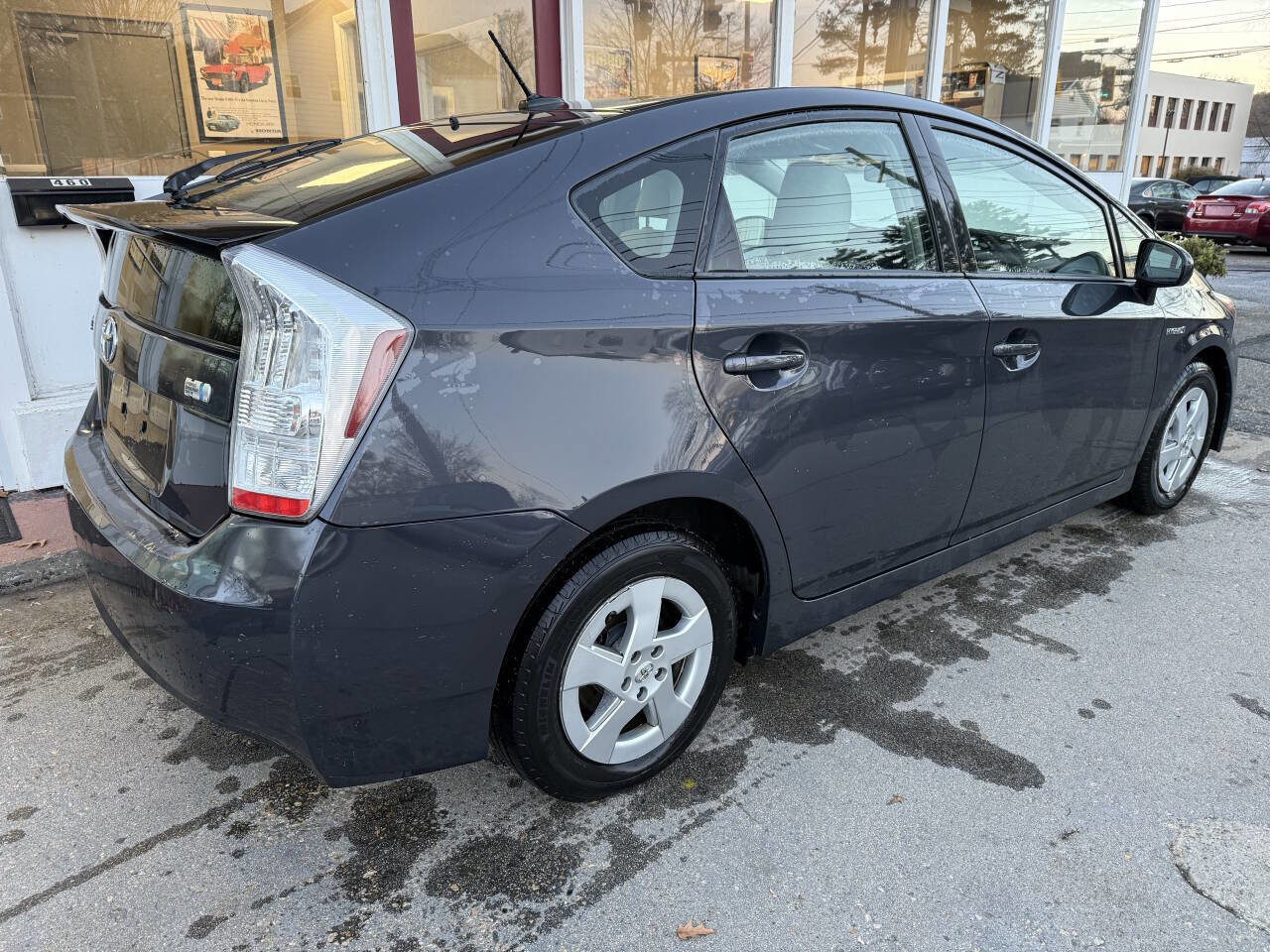 Used 2010 Toyota Prius Three FWD image 36